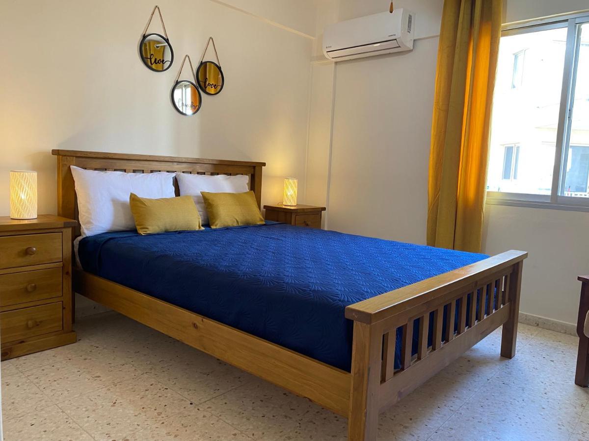 Diamond Apartment With Stunning Sea View Paphos Eksteriør billede