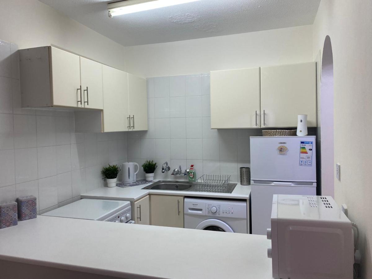 Diamond Apartment With Stunning Sea View Paphos Eksteriør billede